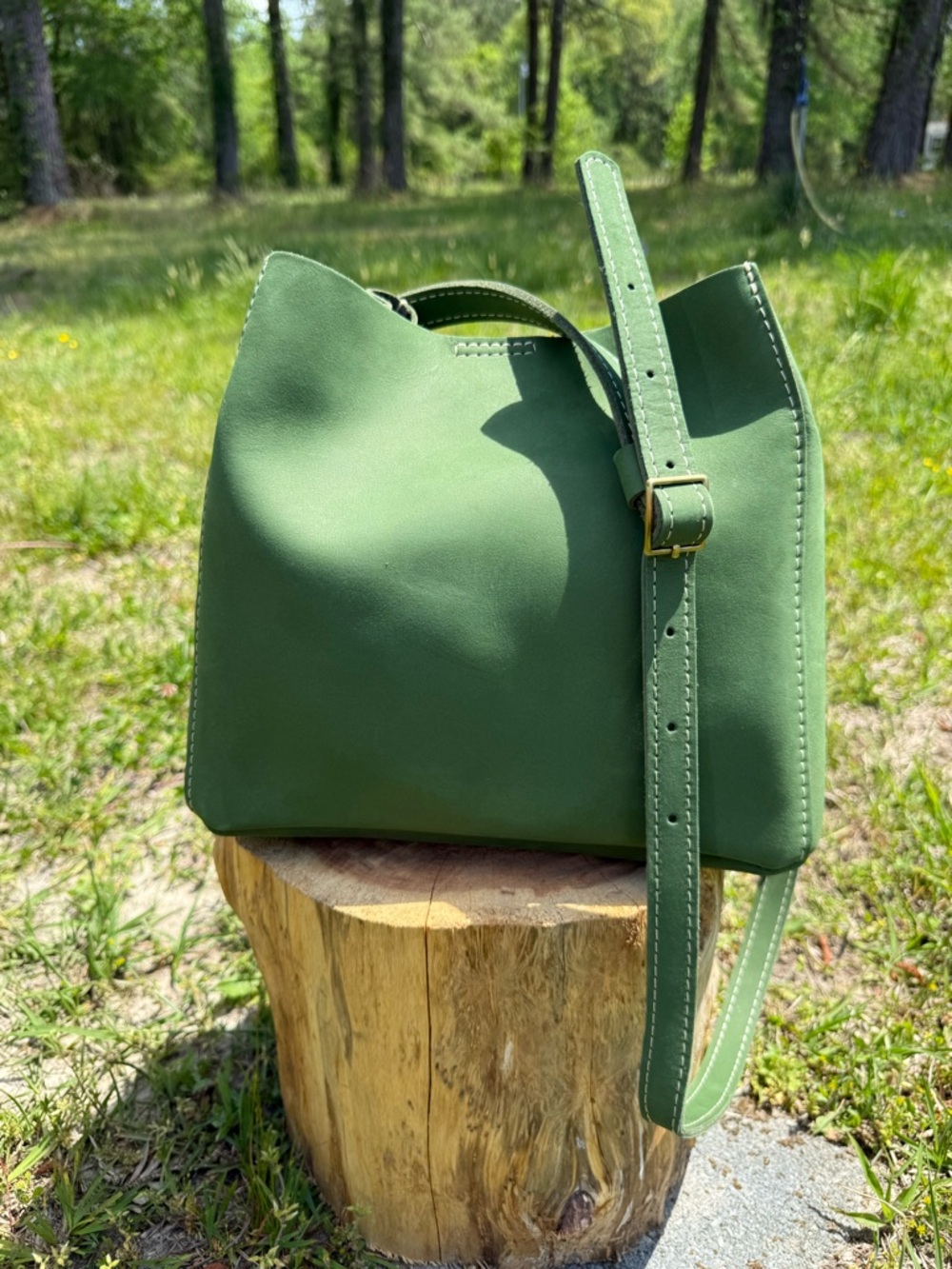 Portland Leather Butterfly Bucket - Succulent 🦄